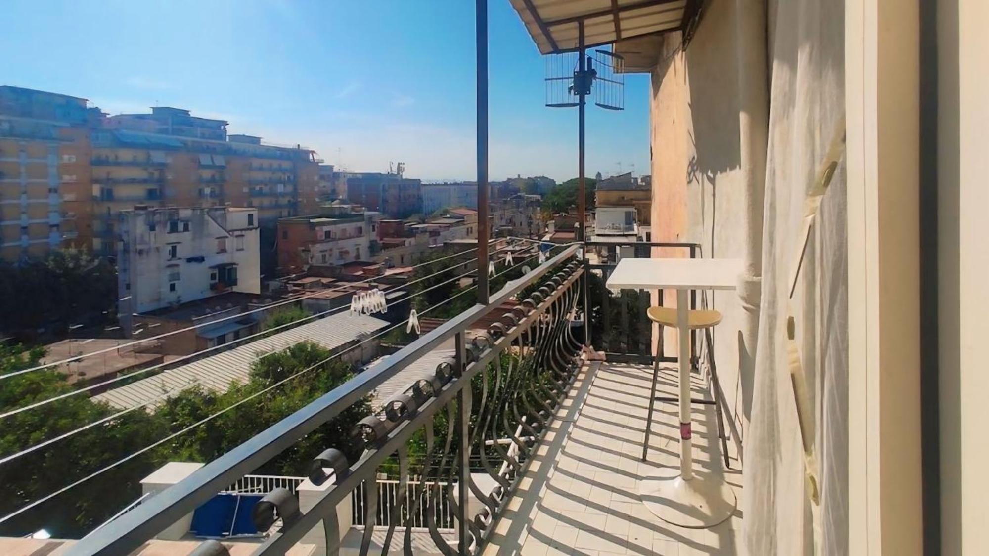 Apartment Tra I Giardini Della Scalinata Di San Gennaro Naples